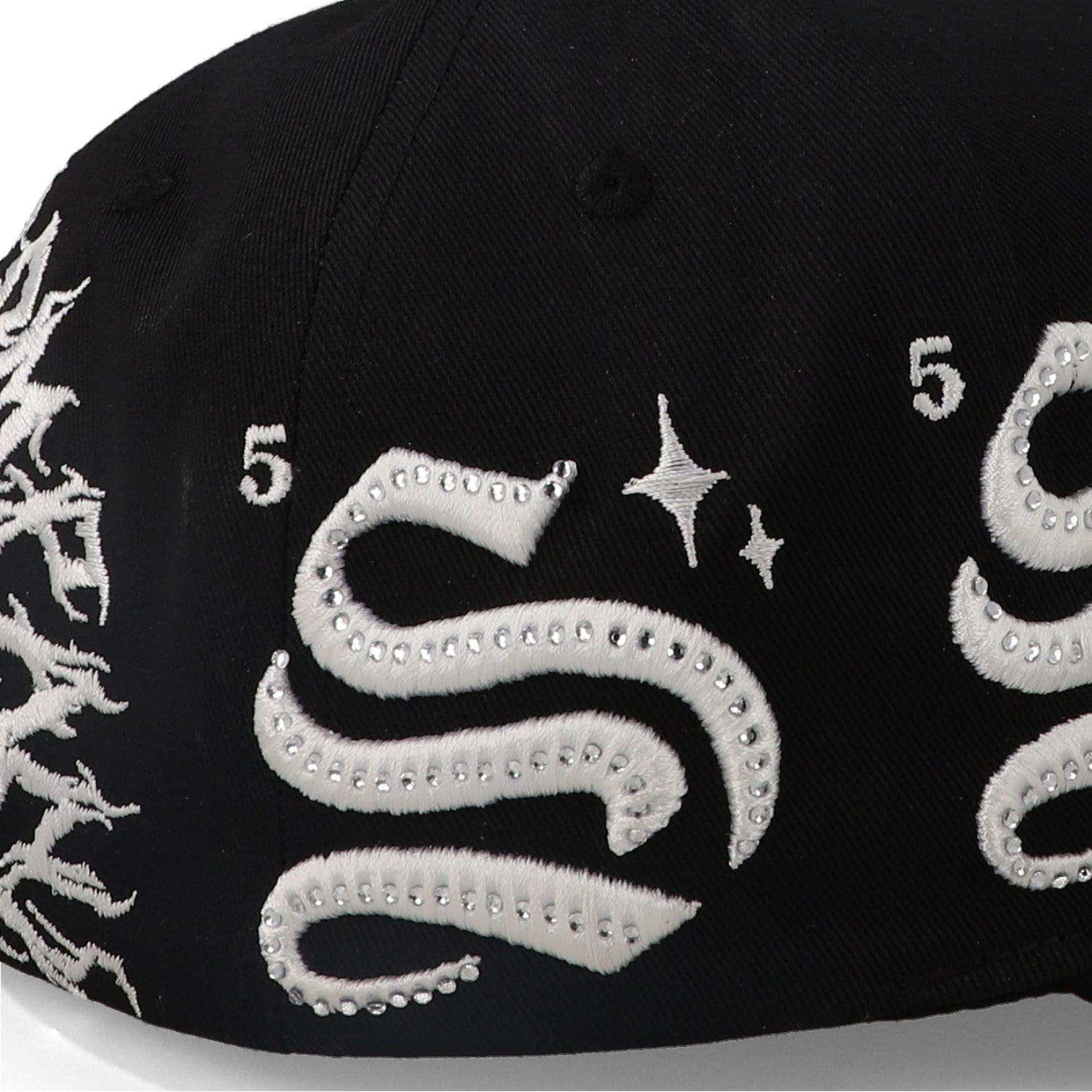 Gorra 5.7 Full Emblema Negro