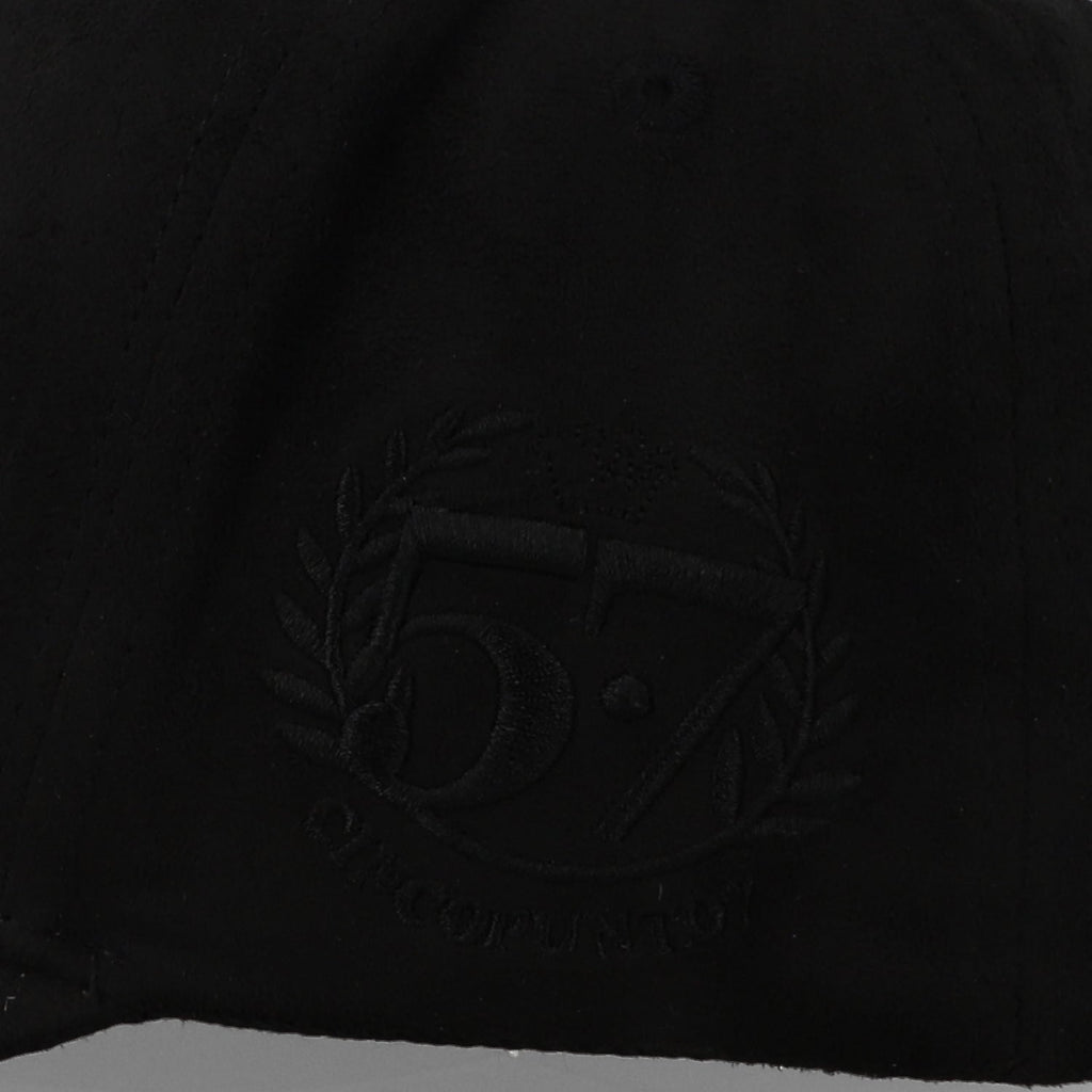 Gorra 5.7 Rose Diamonds Red Negra Unitalla