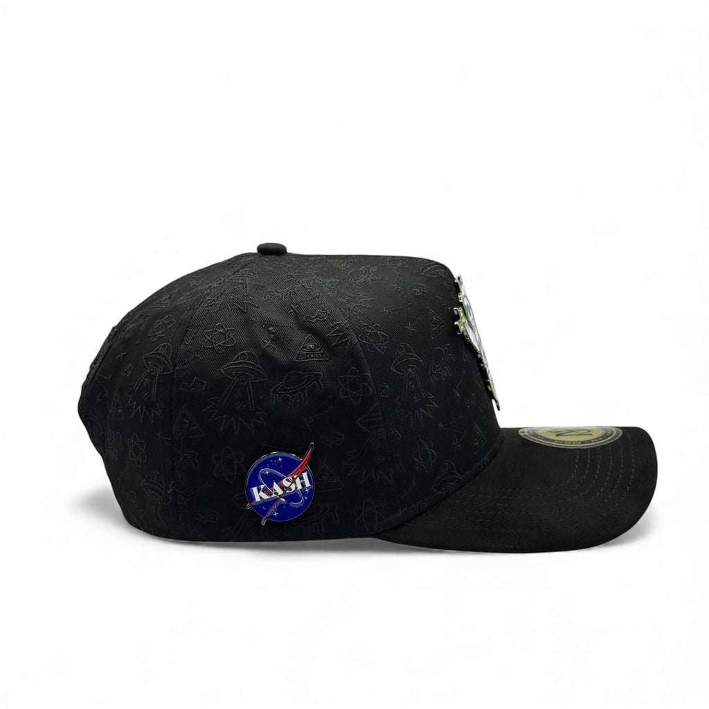 GORRA MR. KASH LOST IN SPACE BLACK