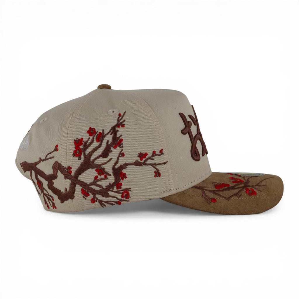 GORRA MR. KASH G MR. KASH FORTUNE BEIGE SUEDE